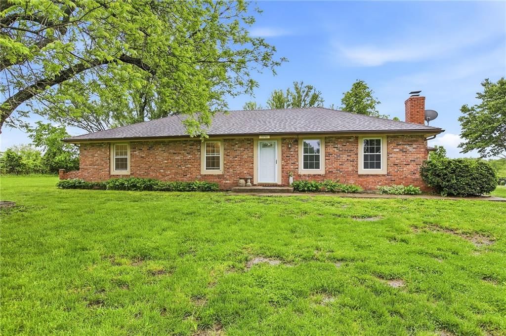 33701 E 275th Street, Garden City, MO