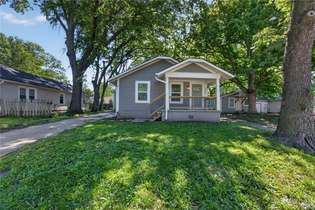 2715 S 37th Street — photo 3