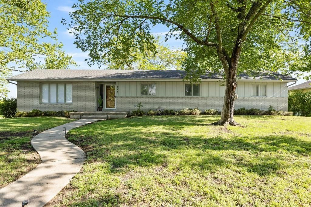 733 Fairway Lane, Fort Scott