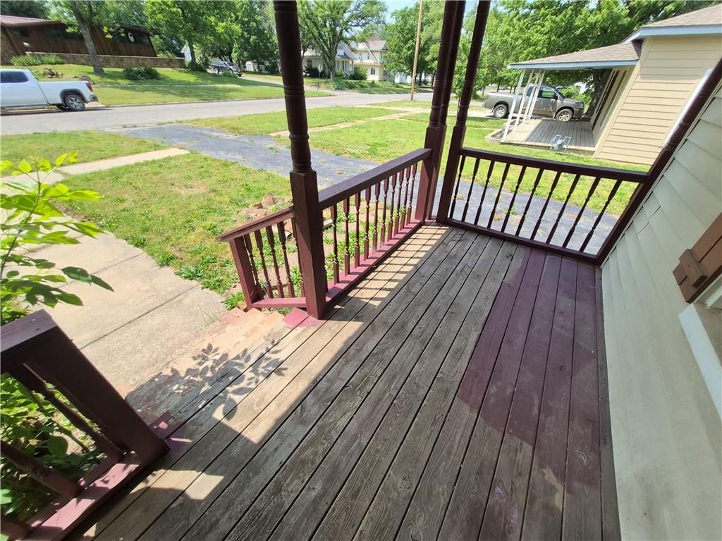 208 S 8th Street — photo 5