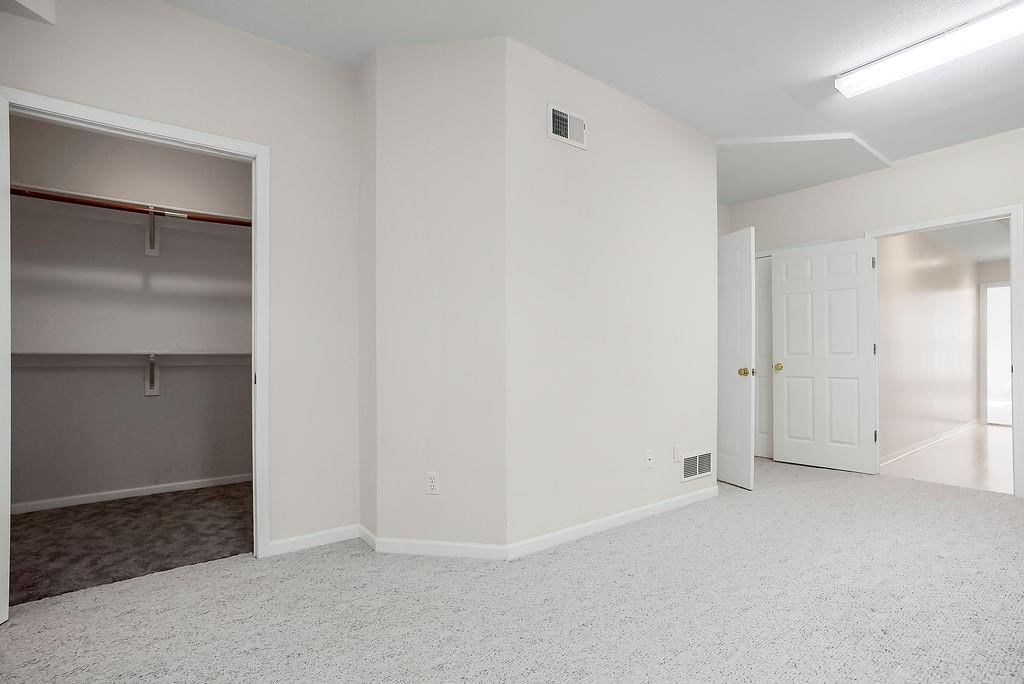 809 NW North Ridge Court — photo 27