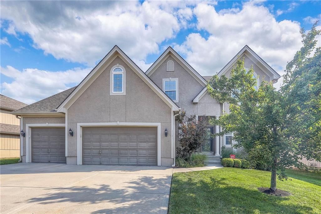 1121 N Old Mill Road, Independence, MO