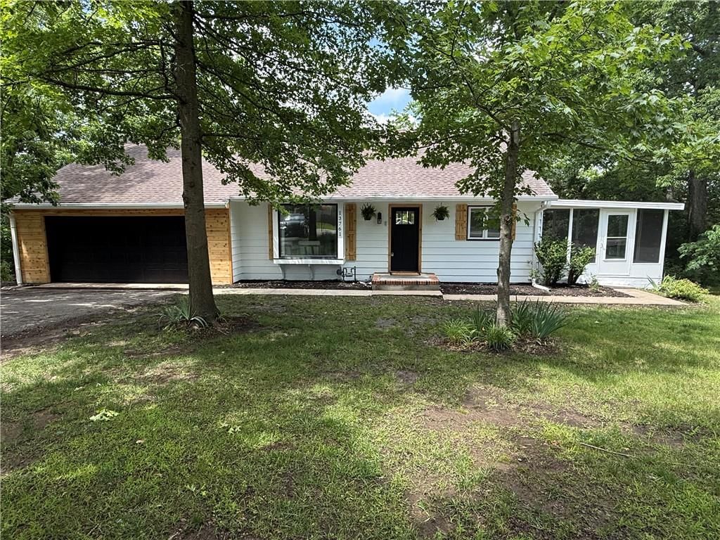 13761 lookout Drive, Kansas City, MO