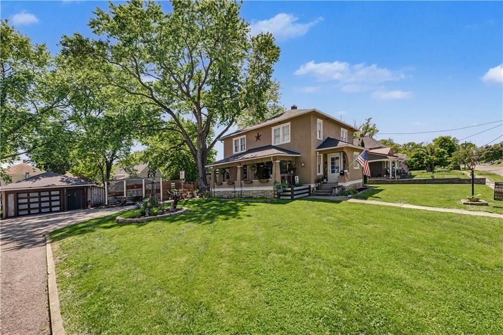 507 W Locust Street — photo 11