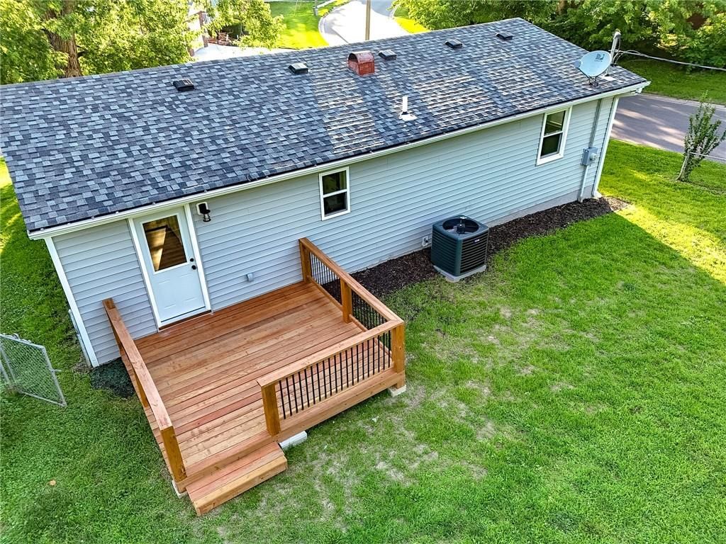 2521 Essex Street — photo 23