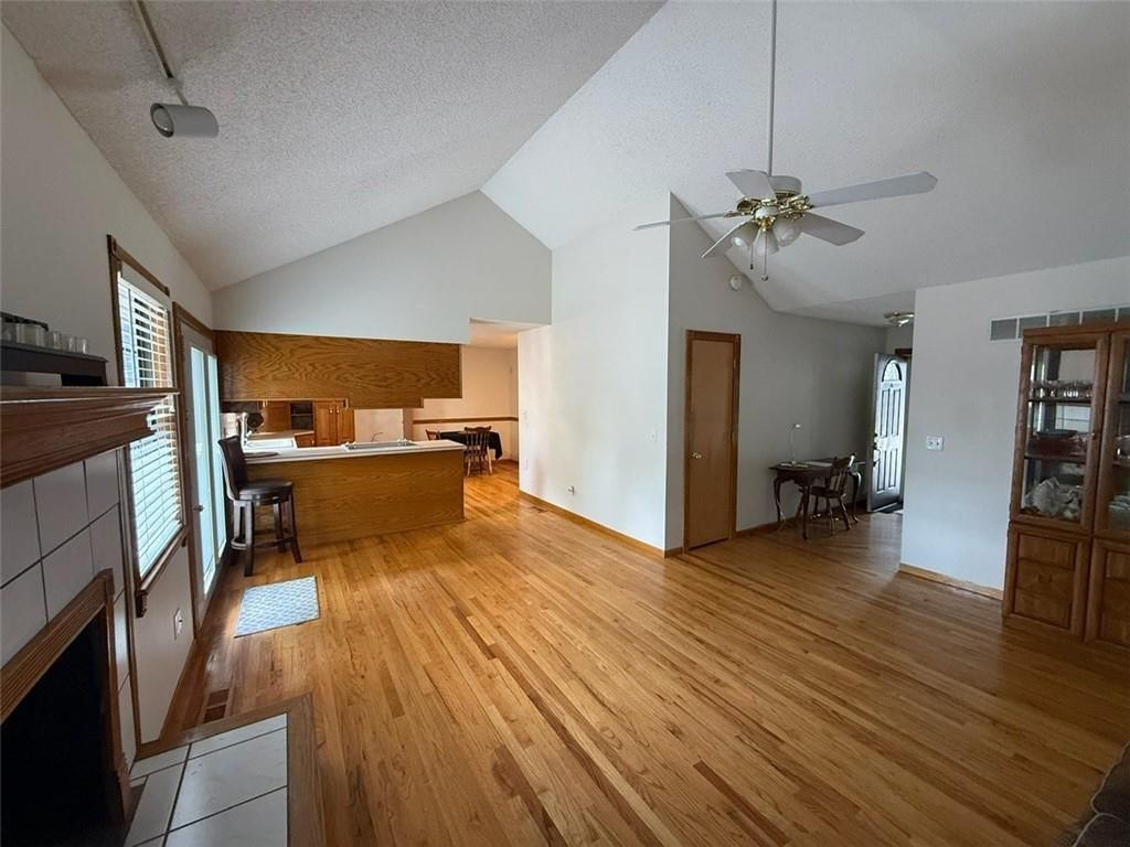 328 NE Greystone Drive — photo 16