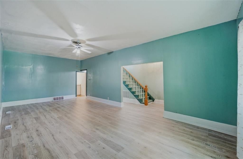 3510 Thompson Avenue — photo 8