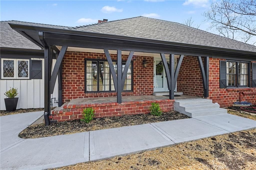 107 E Santa Fe Trail — photo 2