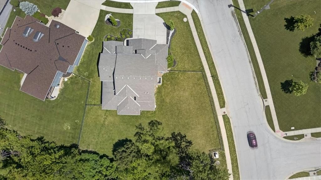 1016 Bridgeshire Drive — photo 72