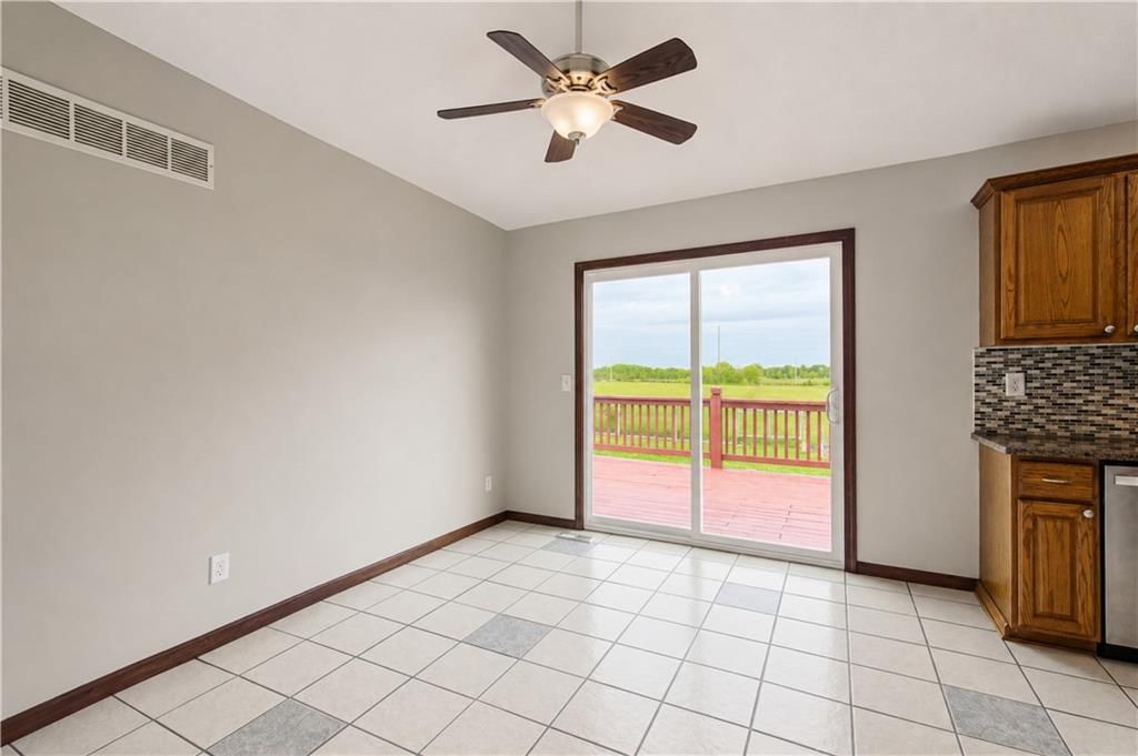 230 W Skylark Street — photo 11