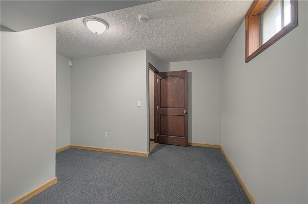 230 W Skylark Street — photo 24