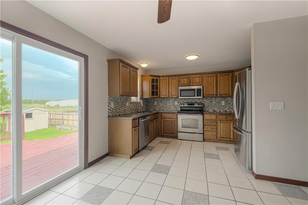 230 W Skylark Street — photo 9