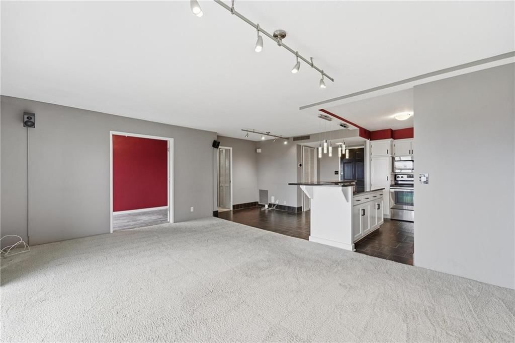 4545 Wornall Road Unit #1104 — photo 15