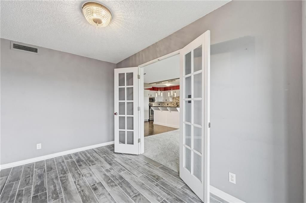 4545 Wornall Road Unit #1104 — photo 19