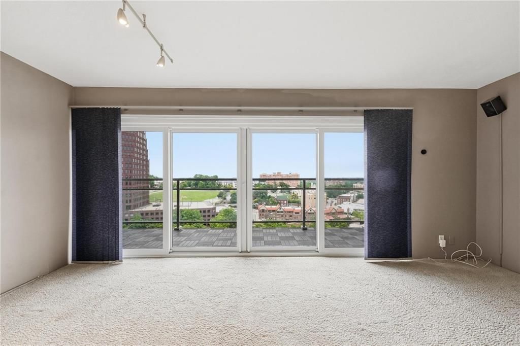 4545 Wornall Road Unit #1104 — photo 8