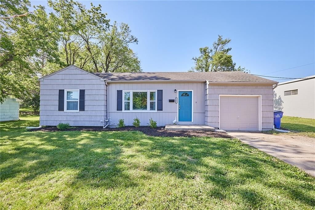 4801 Martha Truman Road, Grandview, MO