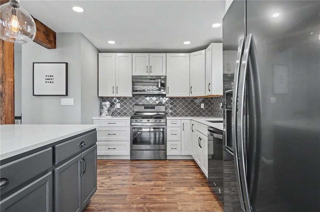 709 Flame Way — photo 12