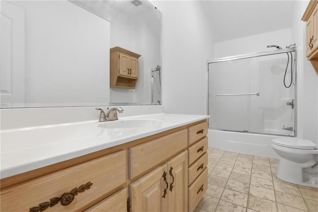 2709 S 23rd Street — photo 50