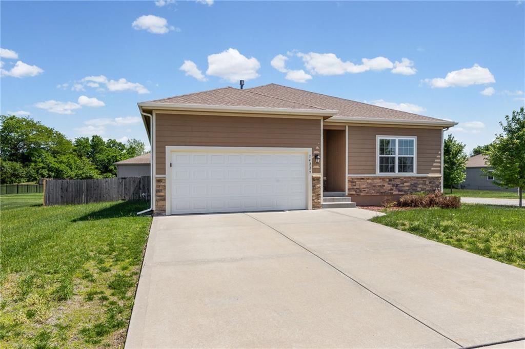 14229 S Landon Street, Olathe, KS