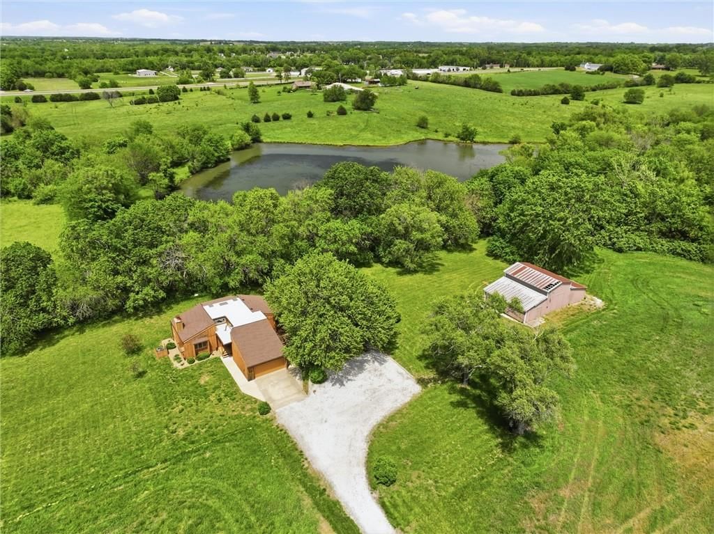 18520 178th Street, Tonganoxie, KS