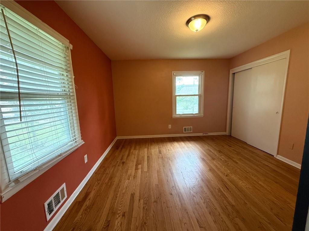 7413 Hedges Avenue — photo 11
