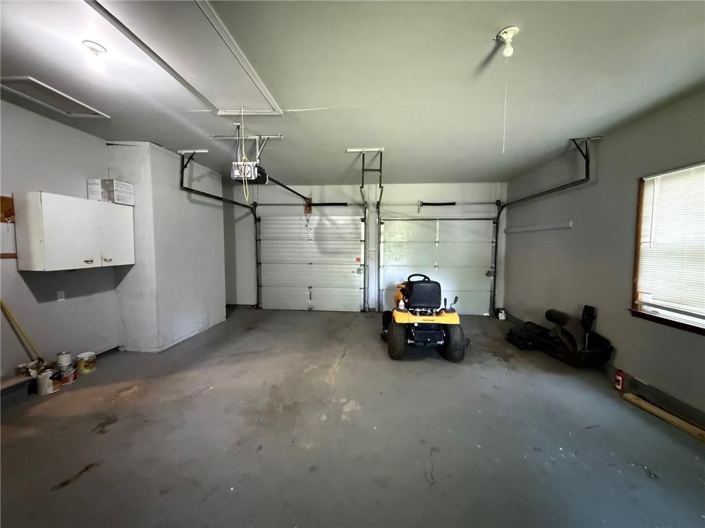 7413 Hedges Avenue — photo 17