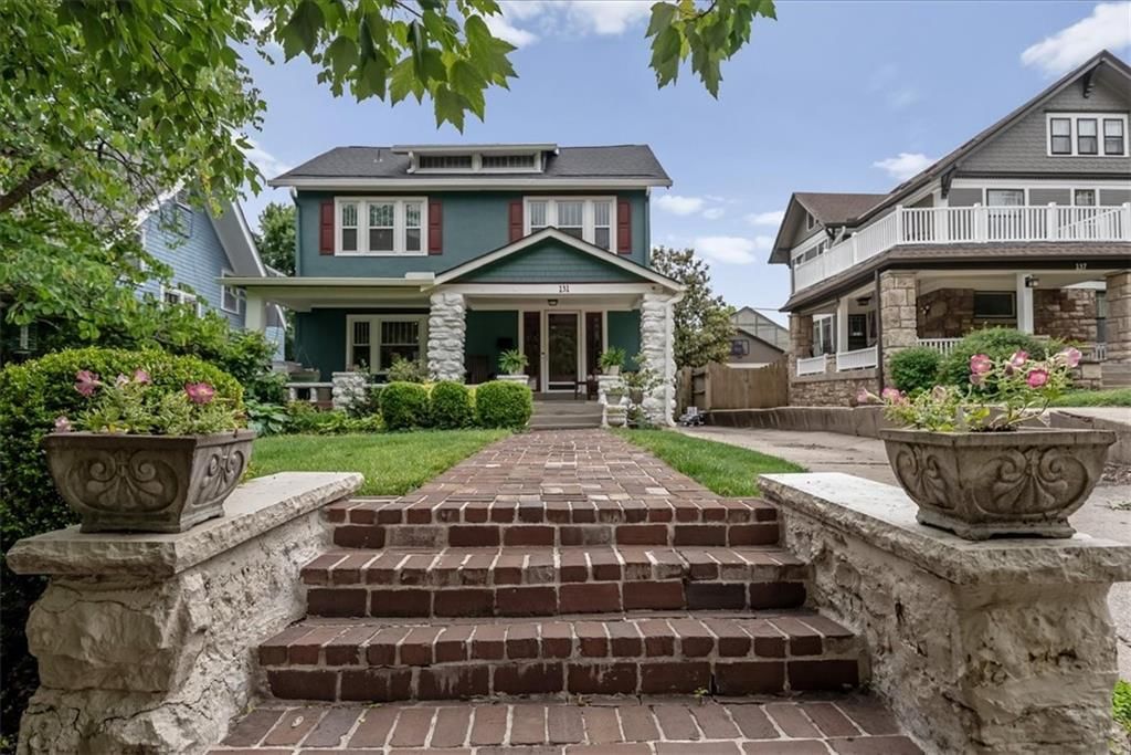 131 W 61st Terrace, Kansas City, MO