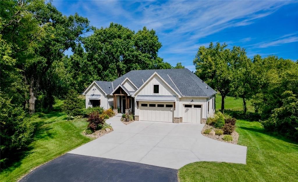 10000 Hollingsworth Road, Kansas City, KS