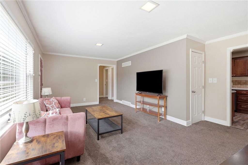 3412 S Crisp Avenue — photo 5
