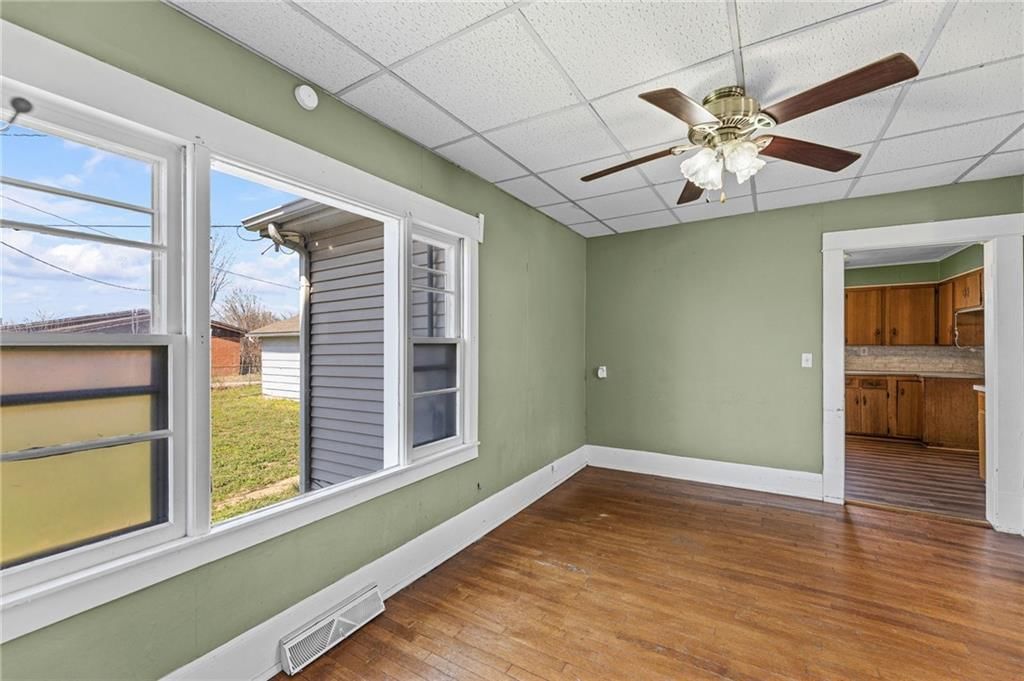 702 N Kentucky Street — photo 8