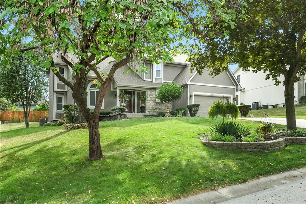 2508 NW Bent Tree Circle — photo 3