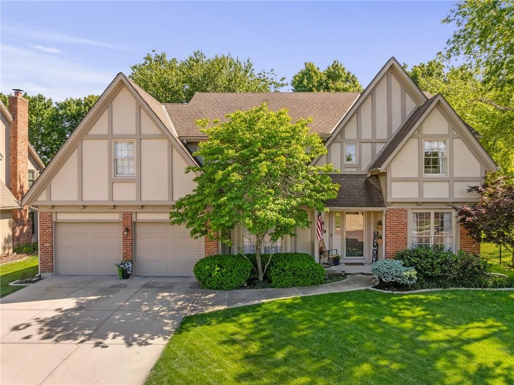 9613 W 123rd Street, Overland Park, KS