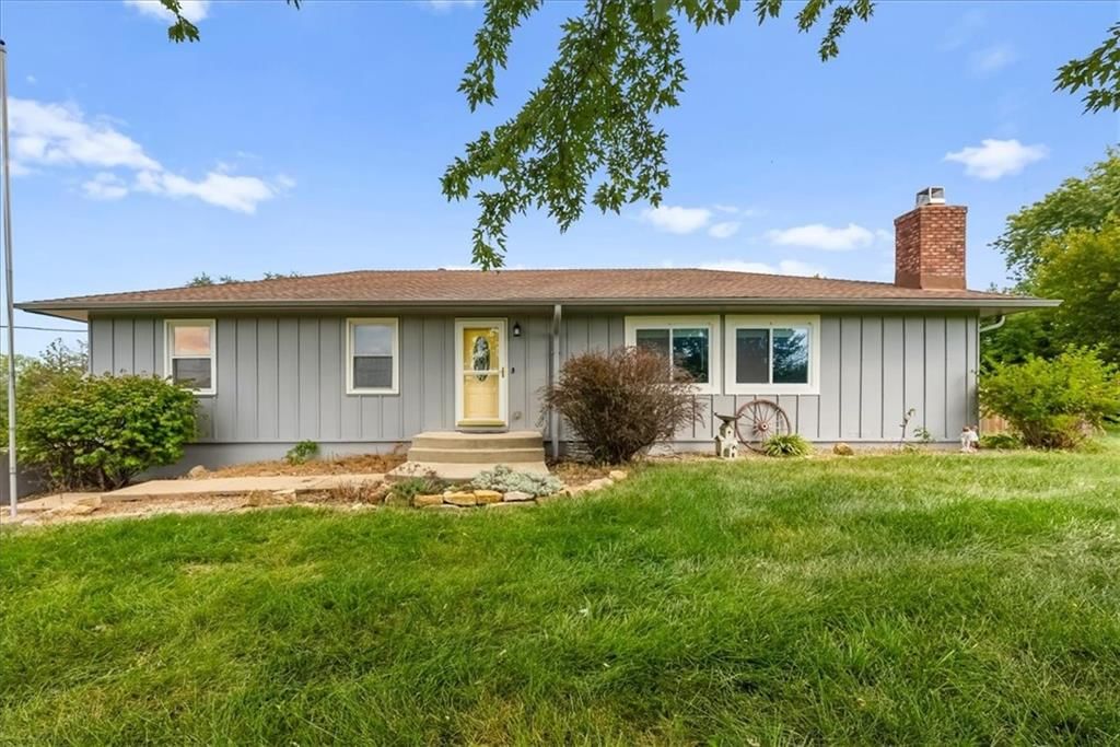22014 W 223rd Street, Spring Hill, KS