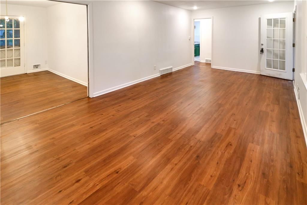 600 Christopher Street — photo 10