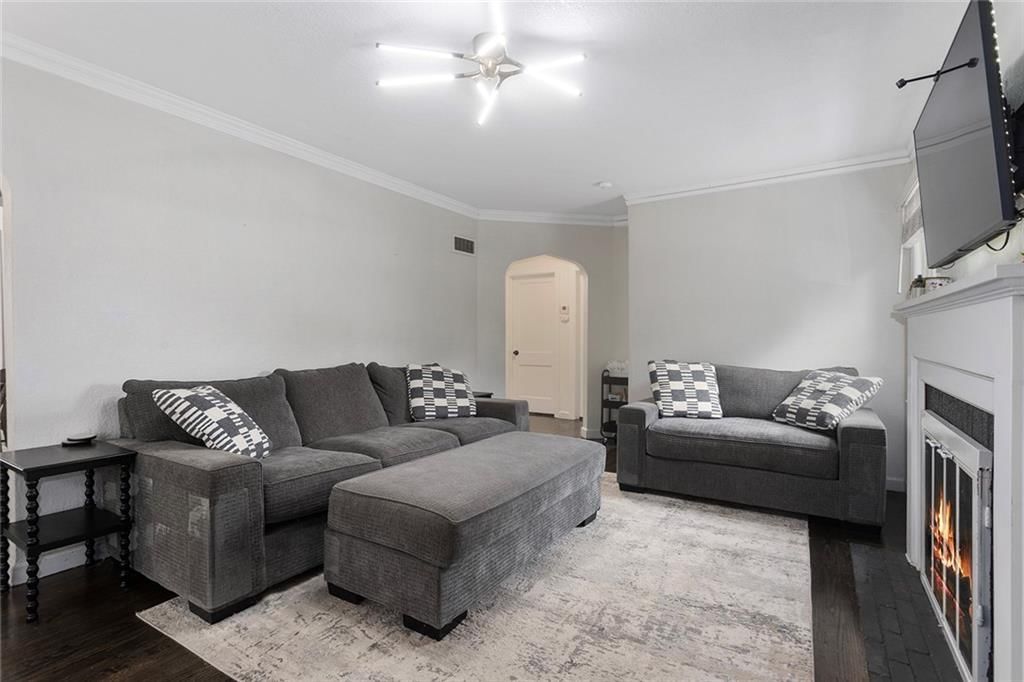 3604 NE 34th Terrace — photo 3