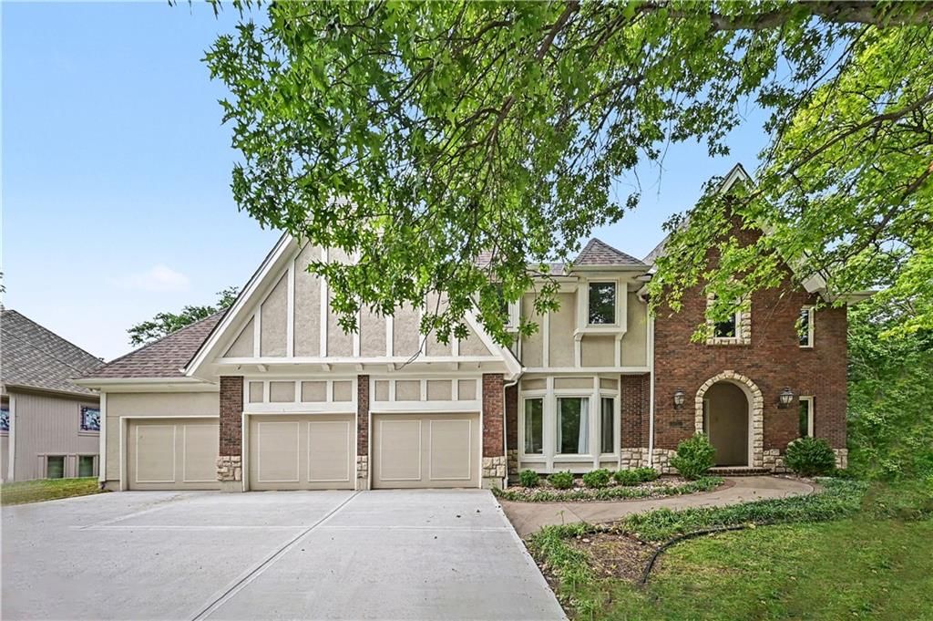 5500 NW 62nd Street, Kansas City, MO