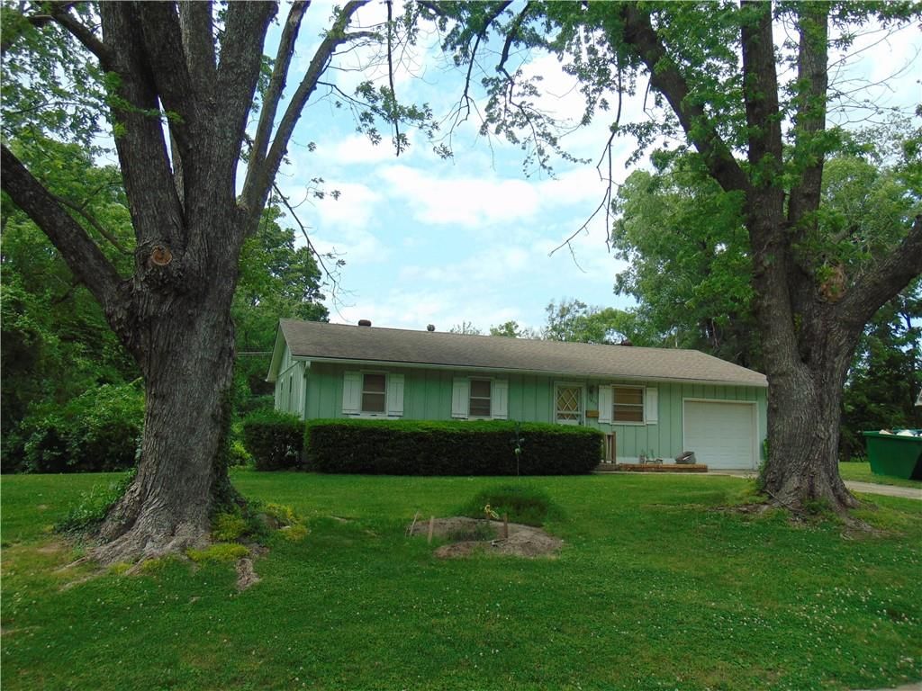 1802 Bird Terrace, Harrisonville, MO