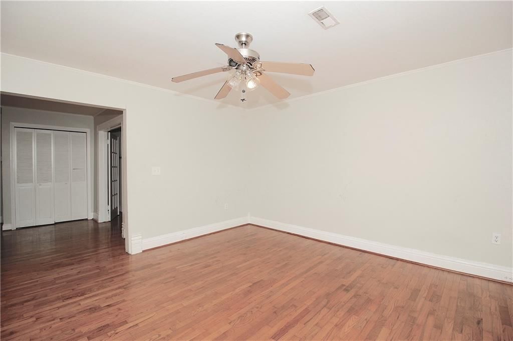 112 S Kallock Street — photo 16