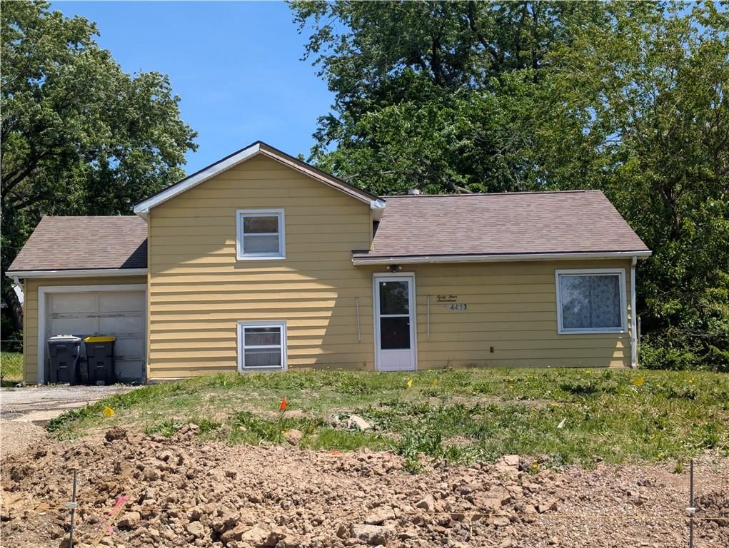 4417 N Oak Trafficway, Kansas City, MO
