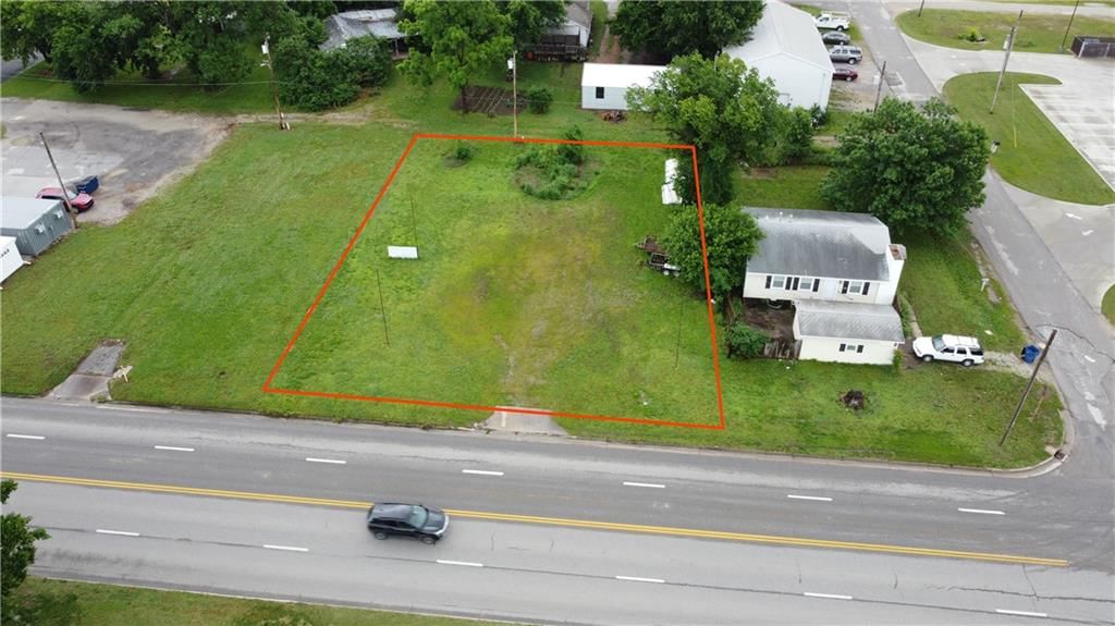 209 & 0000 S McGee Street, Caney