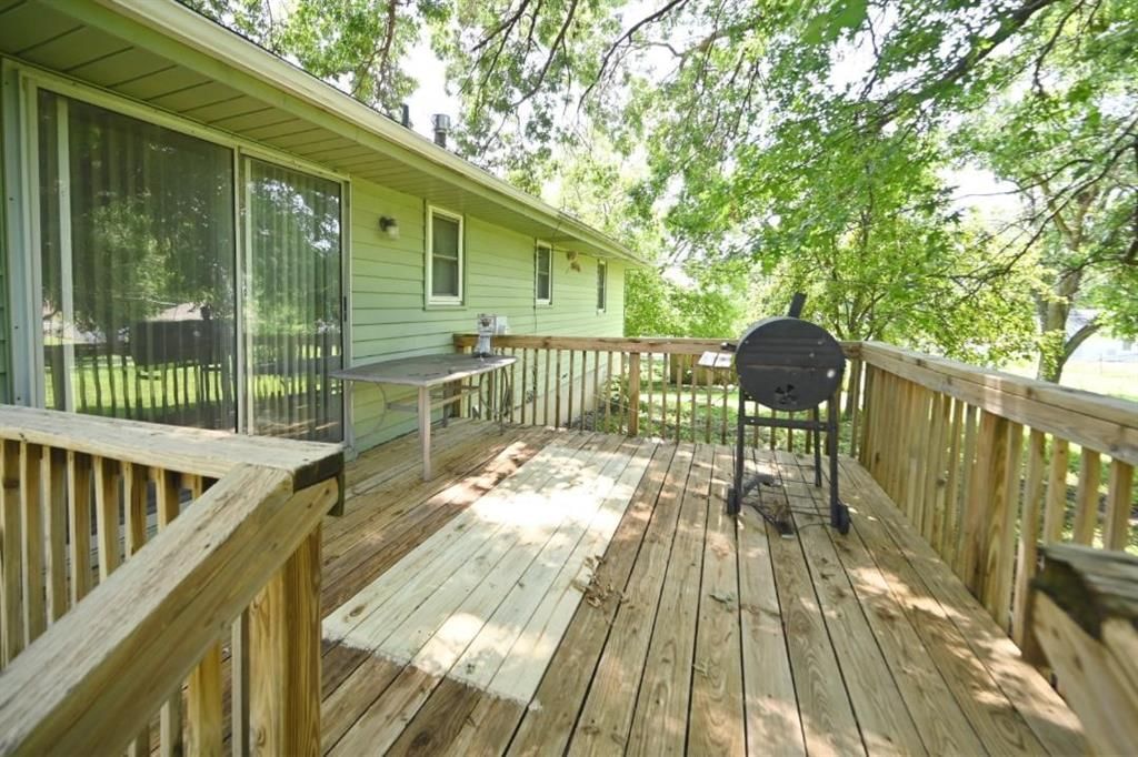 10526 N Walnut Street — photo 8