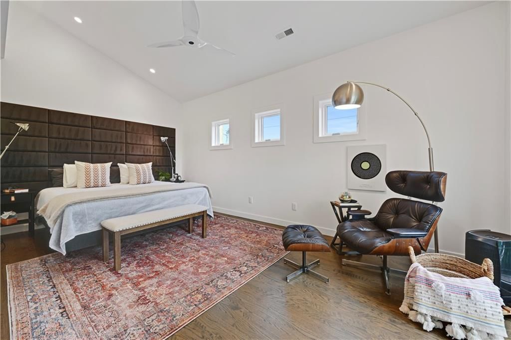 5038 Walnut Street — photo 25