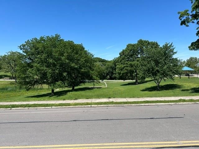 2823 Brooklyn Avenue — photo 4