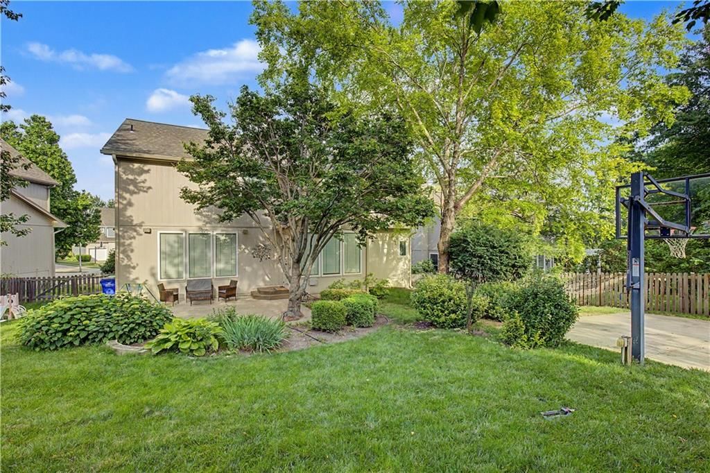 7228 Widmer Road — photo 41