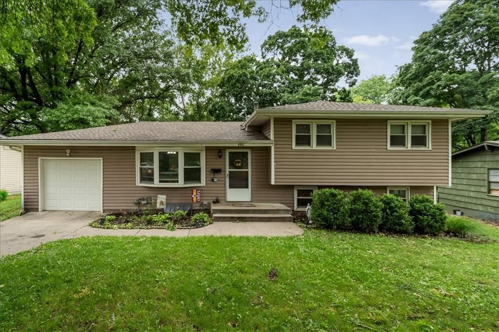 4910 N Spruce Avenue, Kansas City, MO