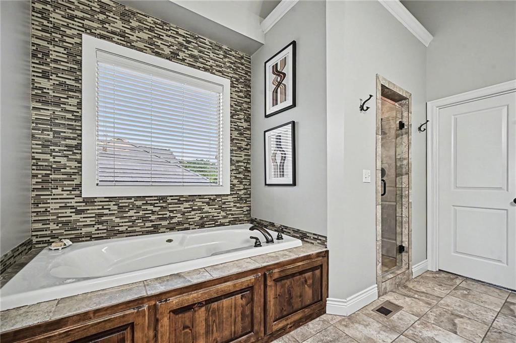 8245 Westlake Drive — photo 17
