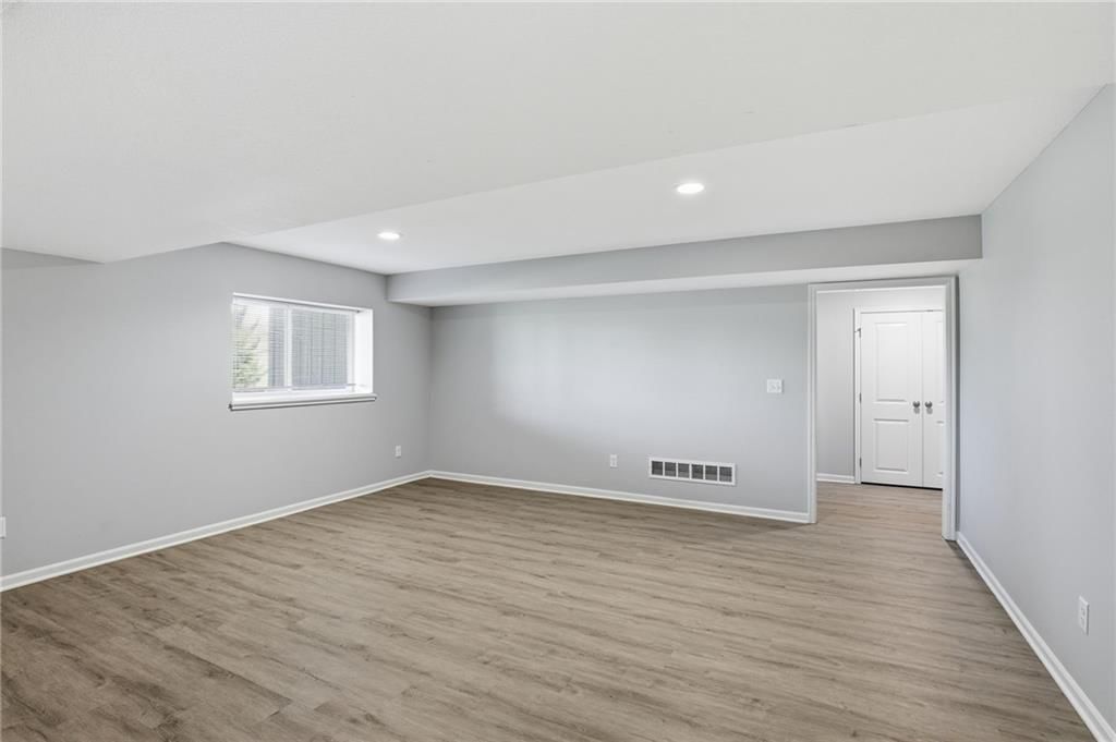21709 N Ridge Court — photo 32
