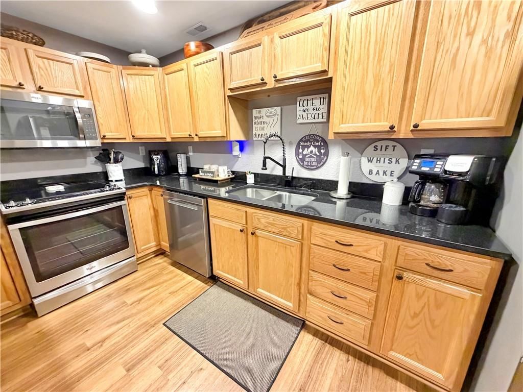28251 Shore Road — photo 46