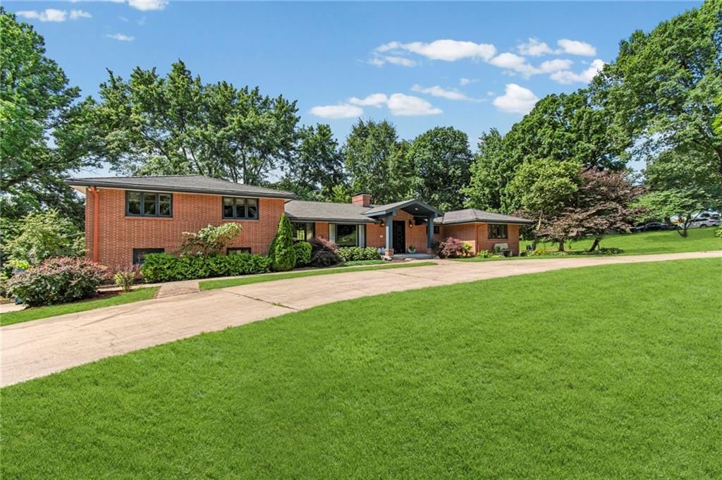 425 S Woodland Drive — photo 4