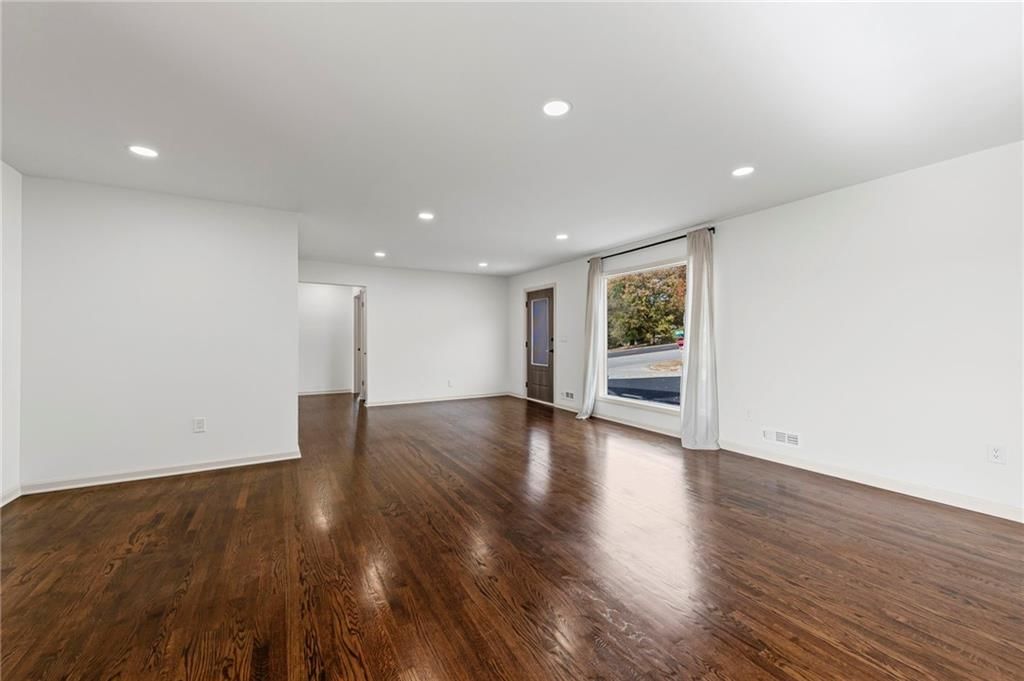 1309 W 100TH Terrace — photo 8